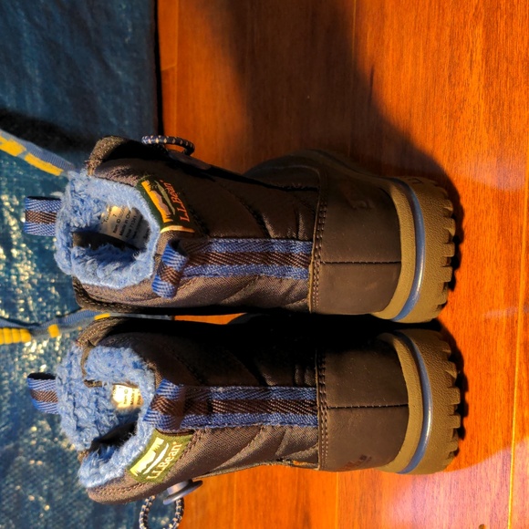 Toddlers L.L.Bean snowboots - Picture 3 of 6
